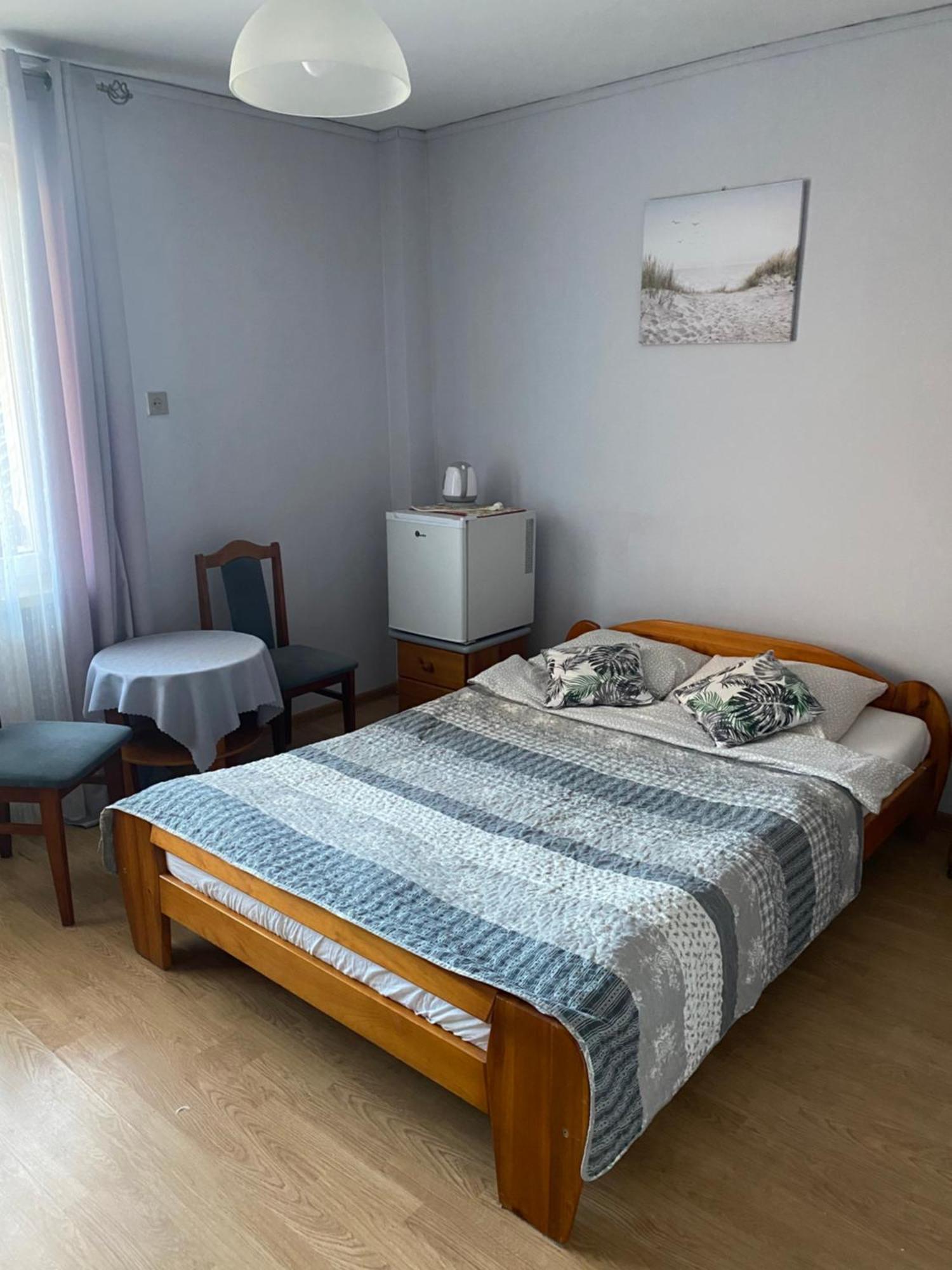 Ada - Pokoje Goscinne Leba Exteriér fotografie